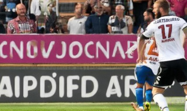 阿尔梅里亚主场连败巴伦西亚，西甲困境与未来挑战